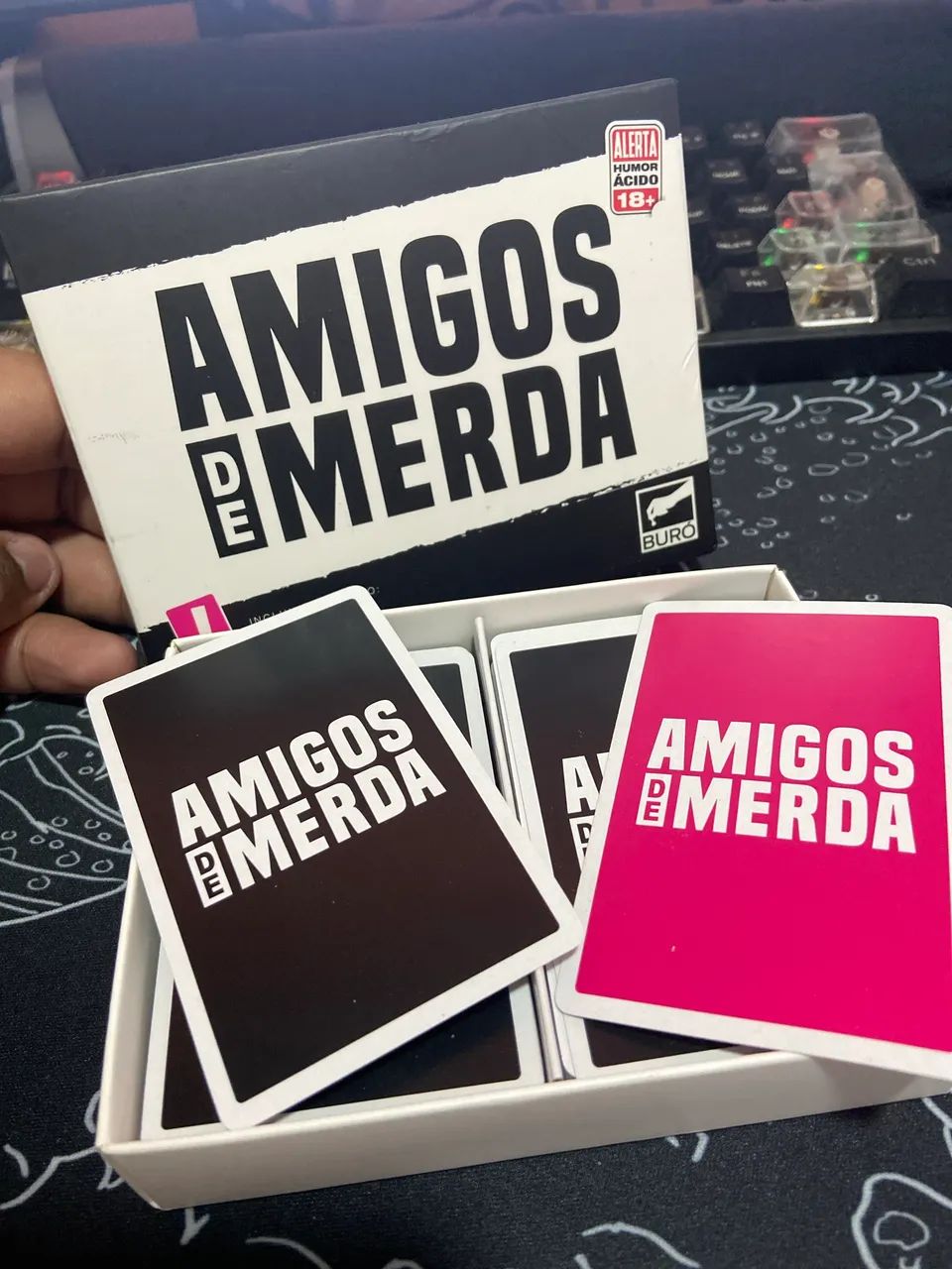Jogo de carta amigos de merda  - Foto 2