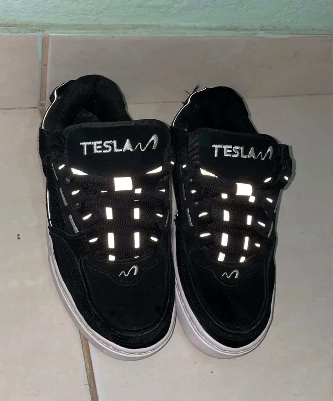 Tênis Tesla 