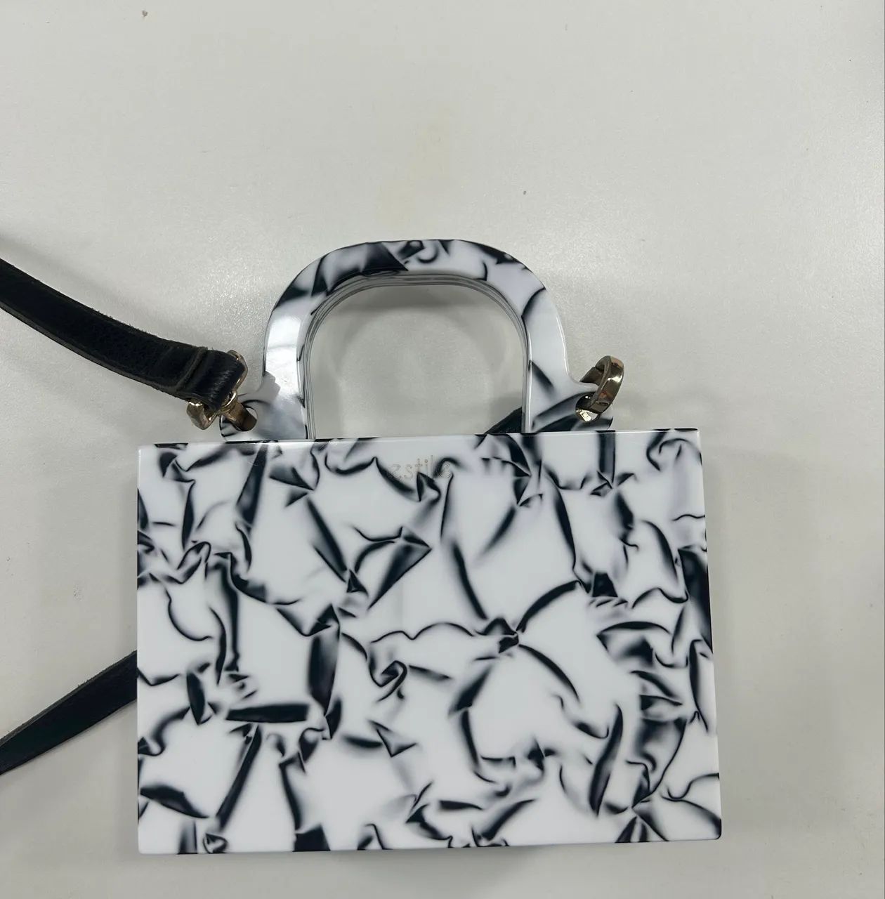 Bolsa Estilé preta e branca  - Foto 5