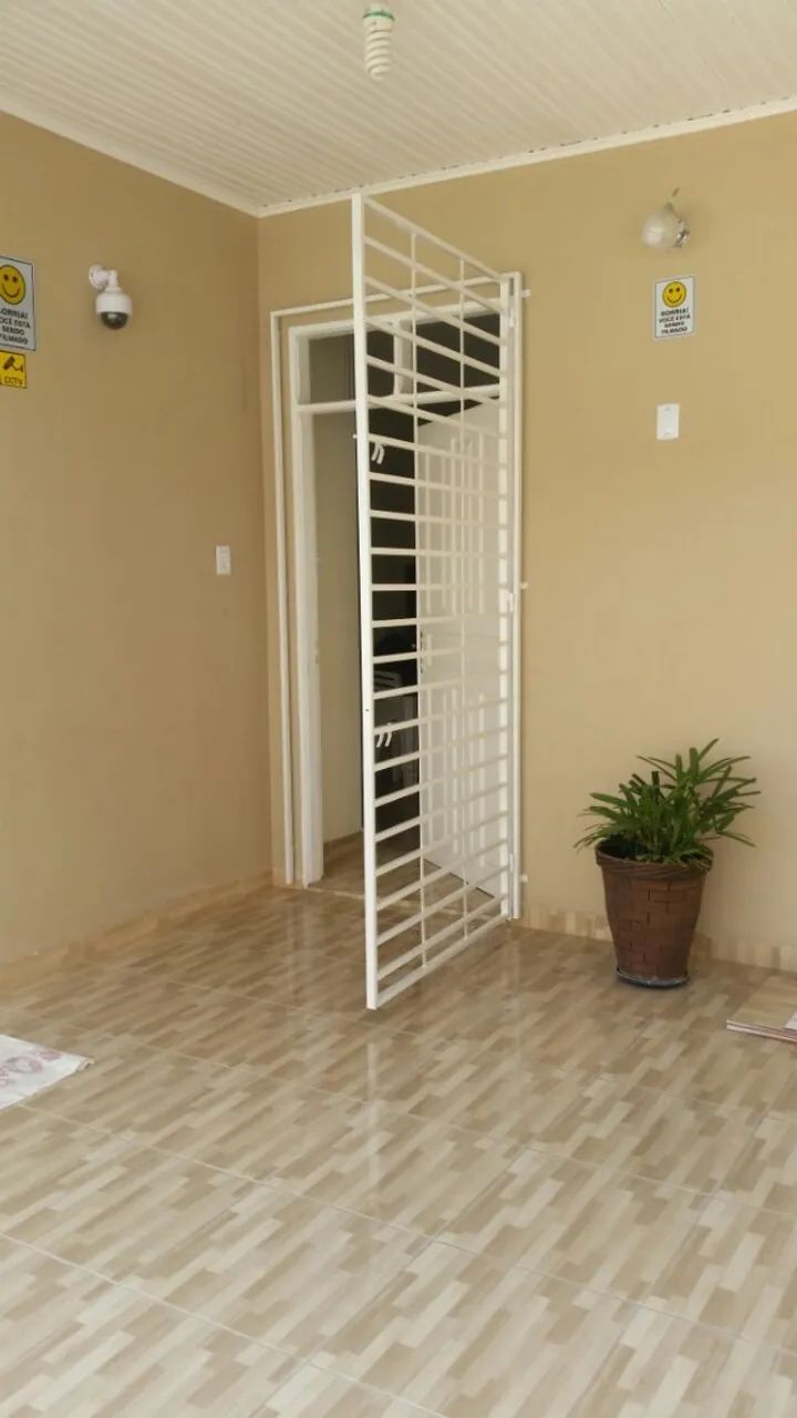 Aluga-se ou vende-se casa no centro de Tarauacá - Foto 5
