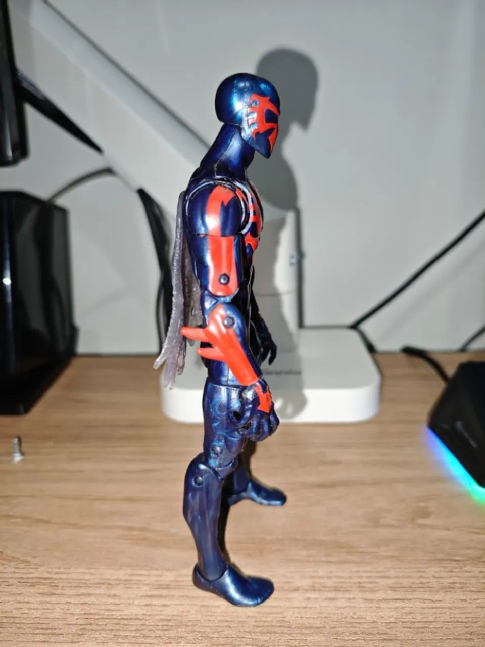 MARVEL LEGENDS HOMEM ARANHA 2099 BOOTLEG - Foto 3