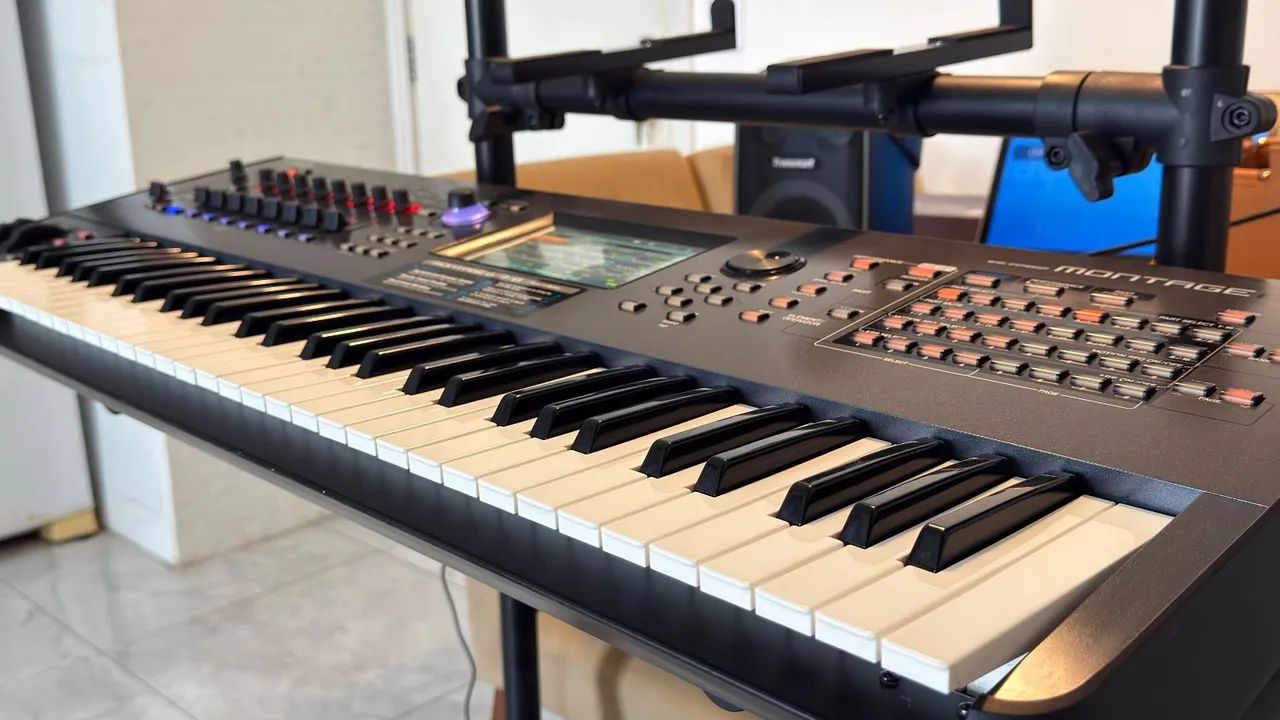 Yamaha Montage 61 - Foto 5