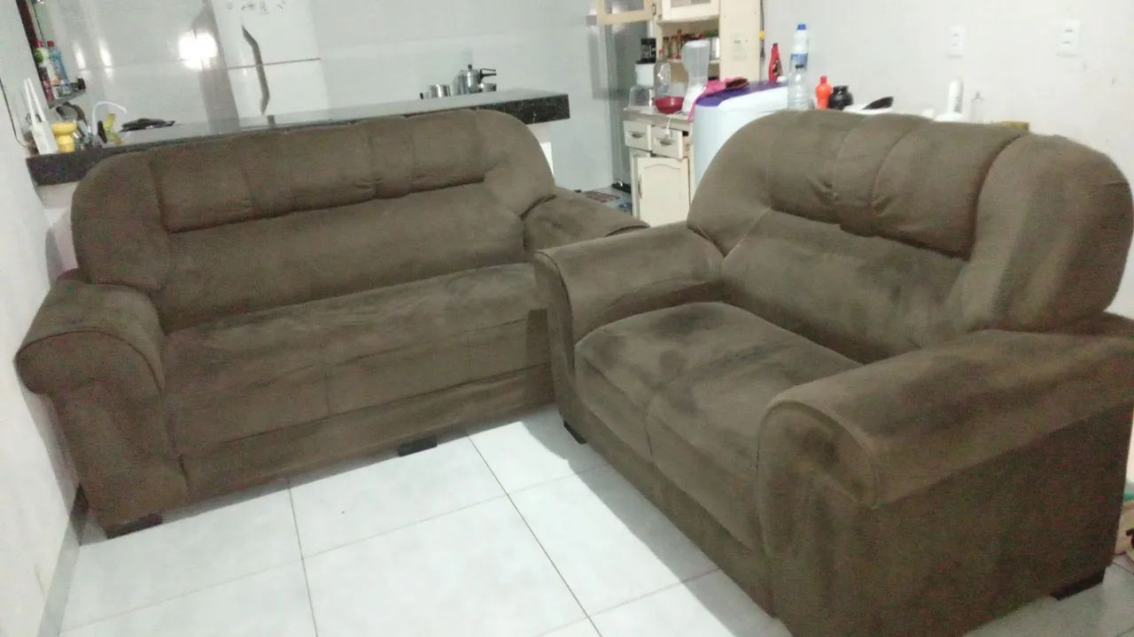 Vende-se sofá de 2 e 3 lugar 