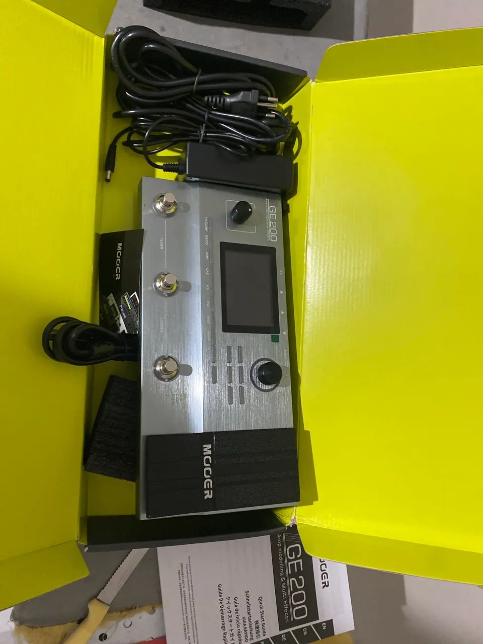 Pedaleira mooer GE200