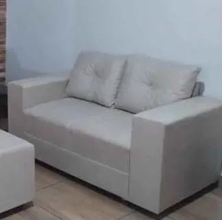Poltrona de 2 lugares( 1 peça) Produtos novos - Foto 2