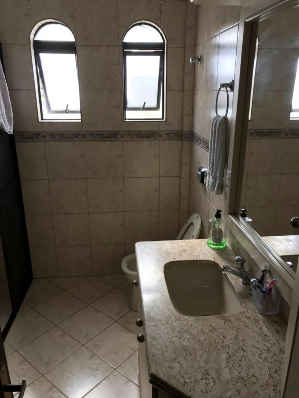 BELO APARTAMENTO TODO MOBILIADO  - Foto 3