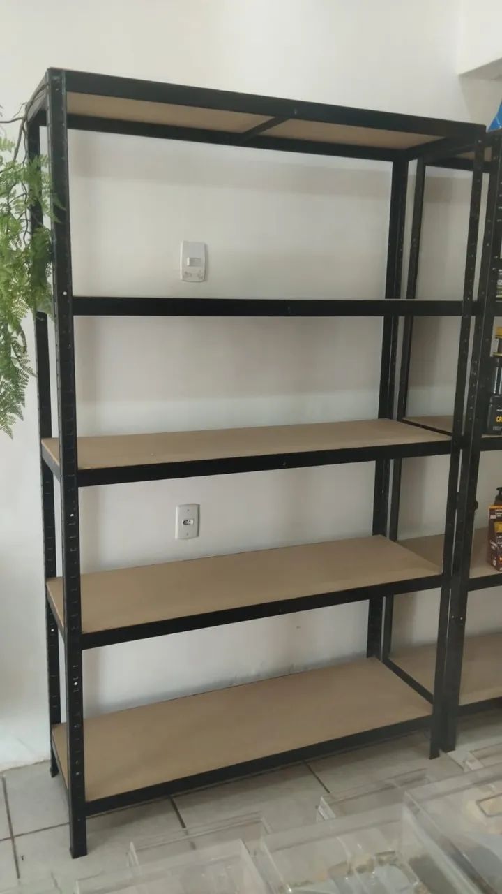 VENDE-SE ESTANTE DE AÇO E MADEIRA  - Foto 2