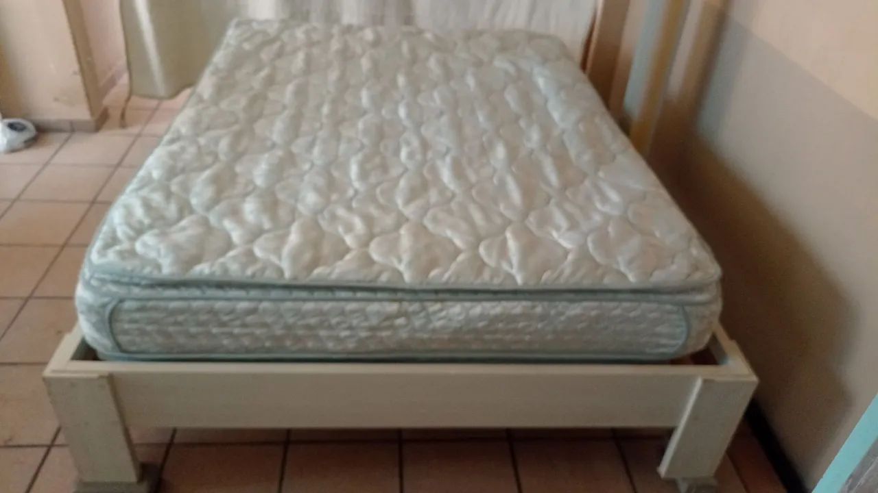 CAMA DE CASAL QUEEN HIGIENIZADA SUPER BOA