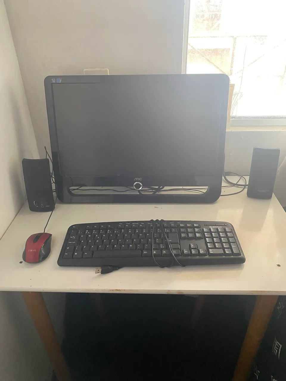 Monitor + Teclado, mouse e caixa de som 