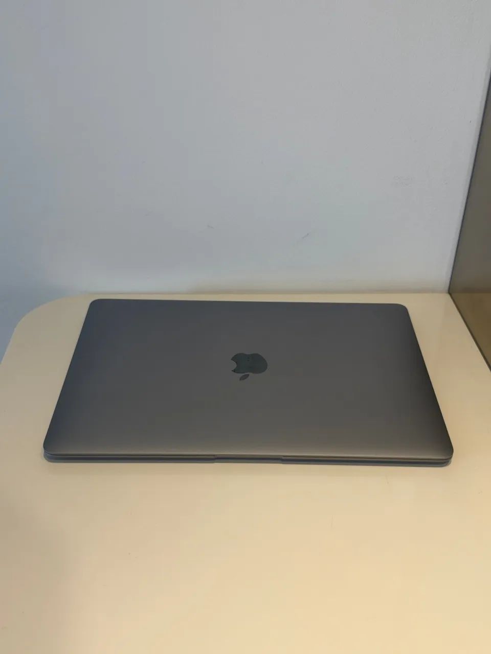 MacBook Air M1 | Bateria 98%