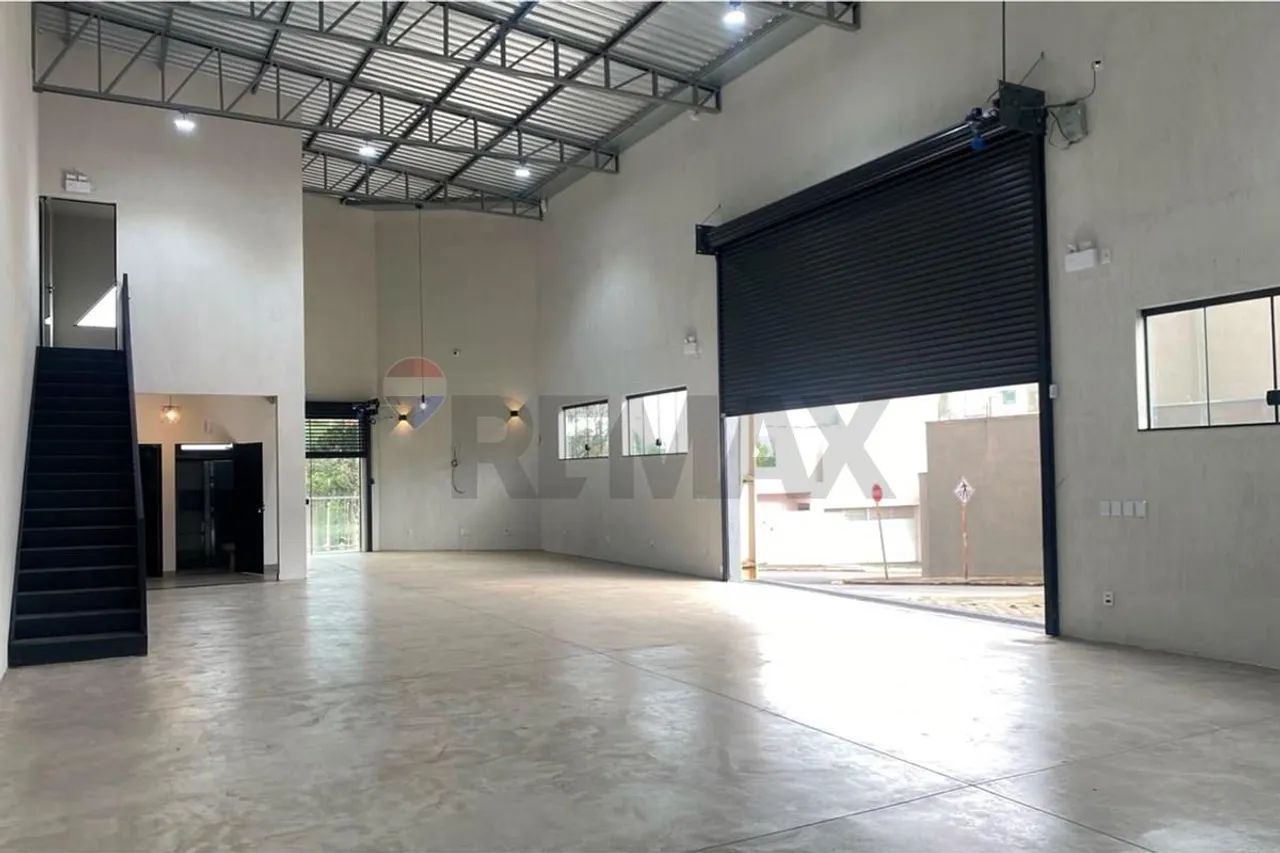 Aluguel Galpão Moderno e Seguro em Capitólio 185 m2 - Foto 3