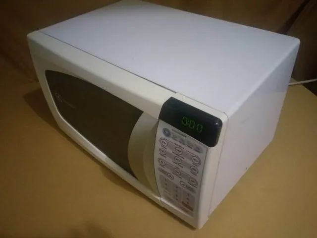 Microondas Electrolux 20L Conservado - Foto 5