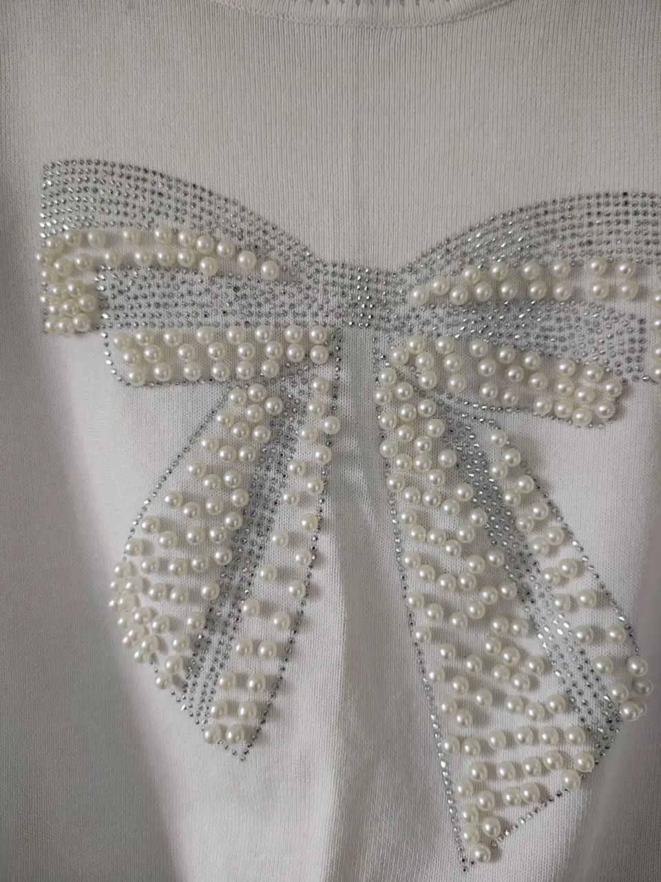 Blusa branca com pérolas  - Foto 2