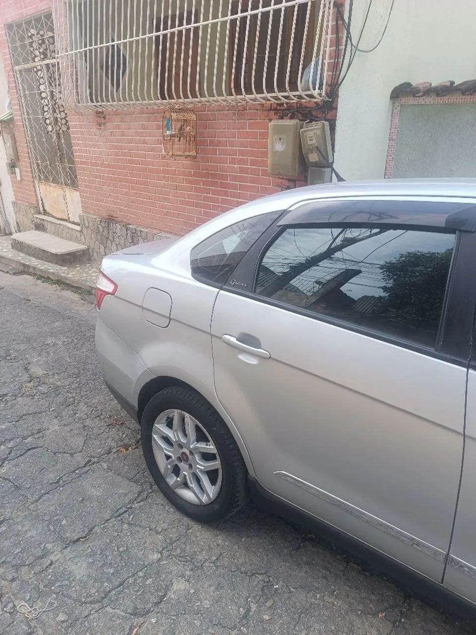 Fiat Grand Siena Grand Siena ESSENCE Dual. 1.6 Flex 16V 2016