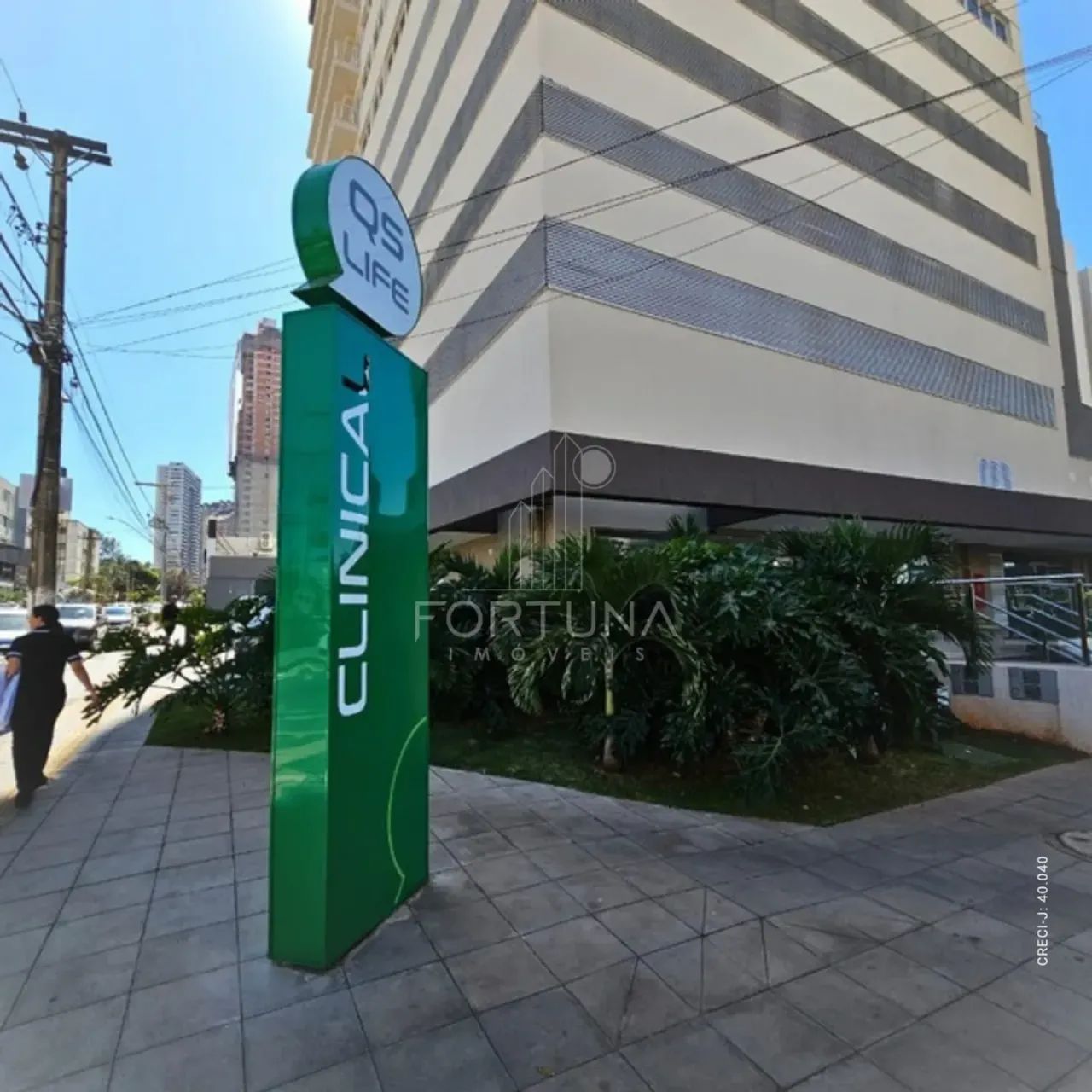Sala comercial para profissionais da saúde no Setor Marista