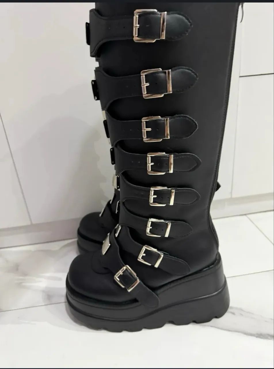 Bota roqueira  - Foto 2