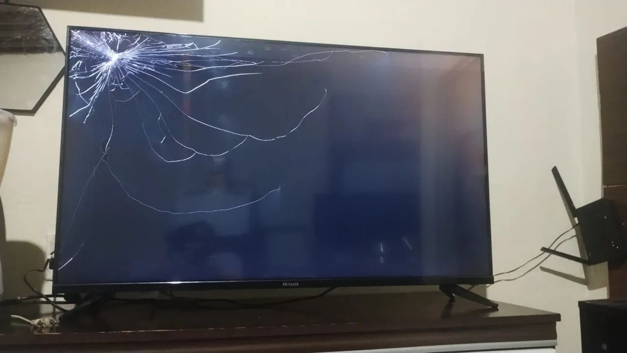Tv 43 polegadas tela quebrada 