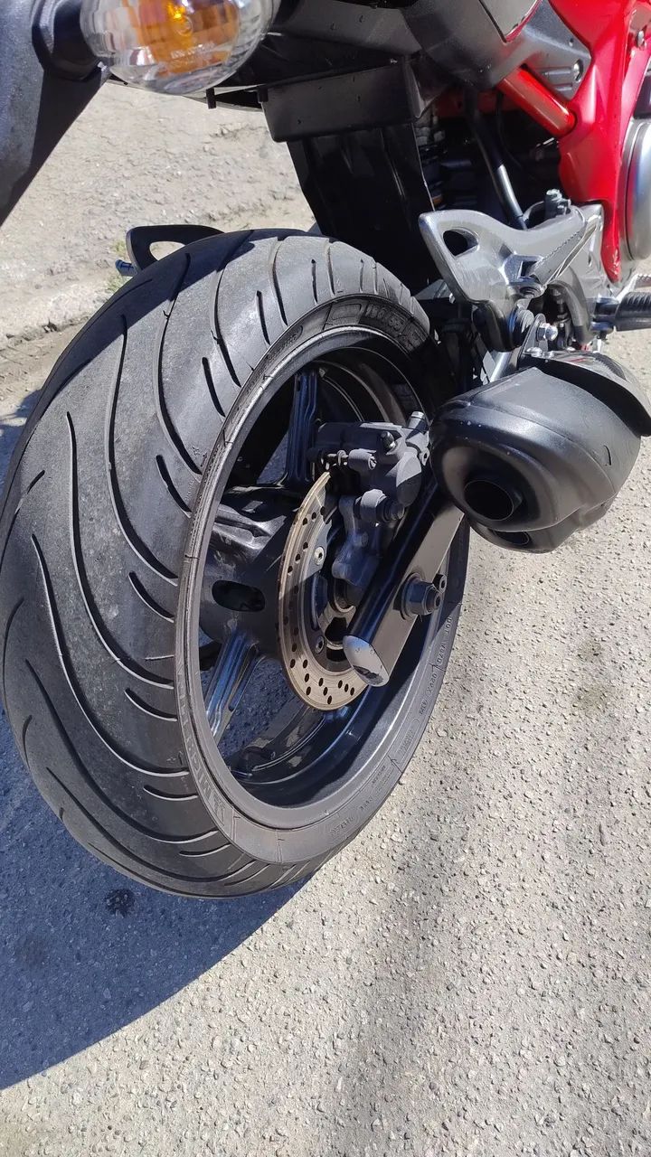 SUZUKI GLADIUS 650. - Foto 5