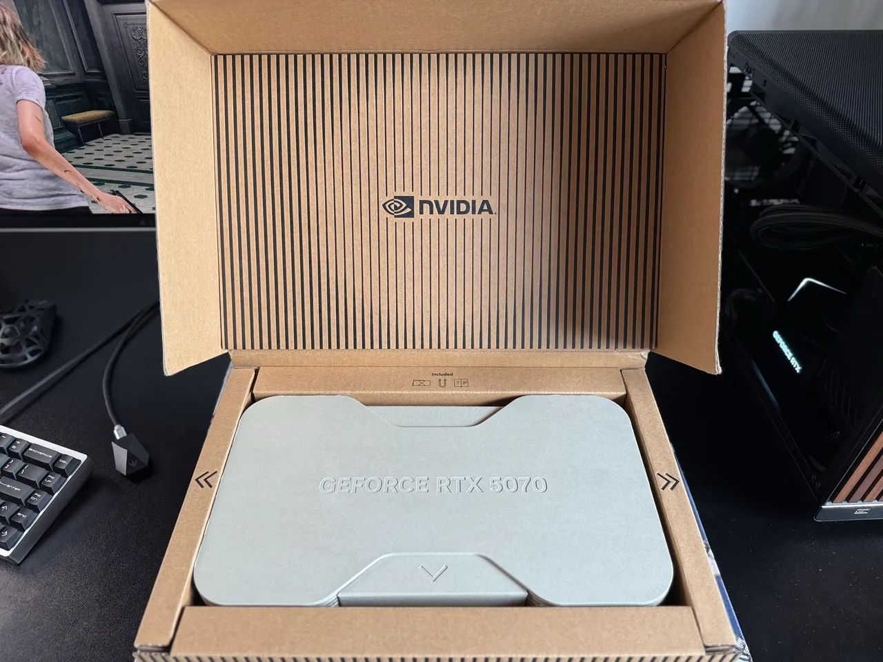Rtx 5070 Founders Edition  - Foto 4