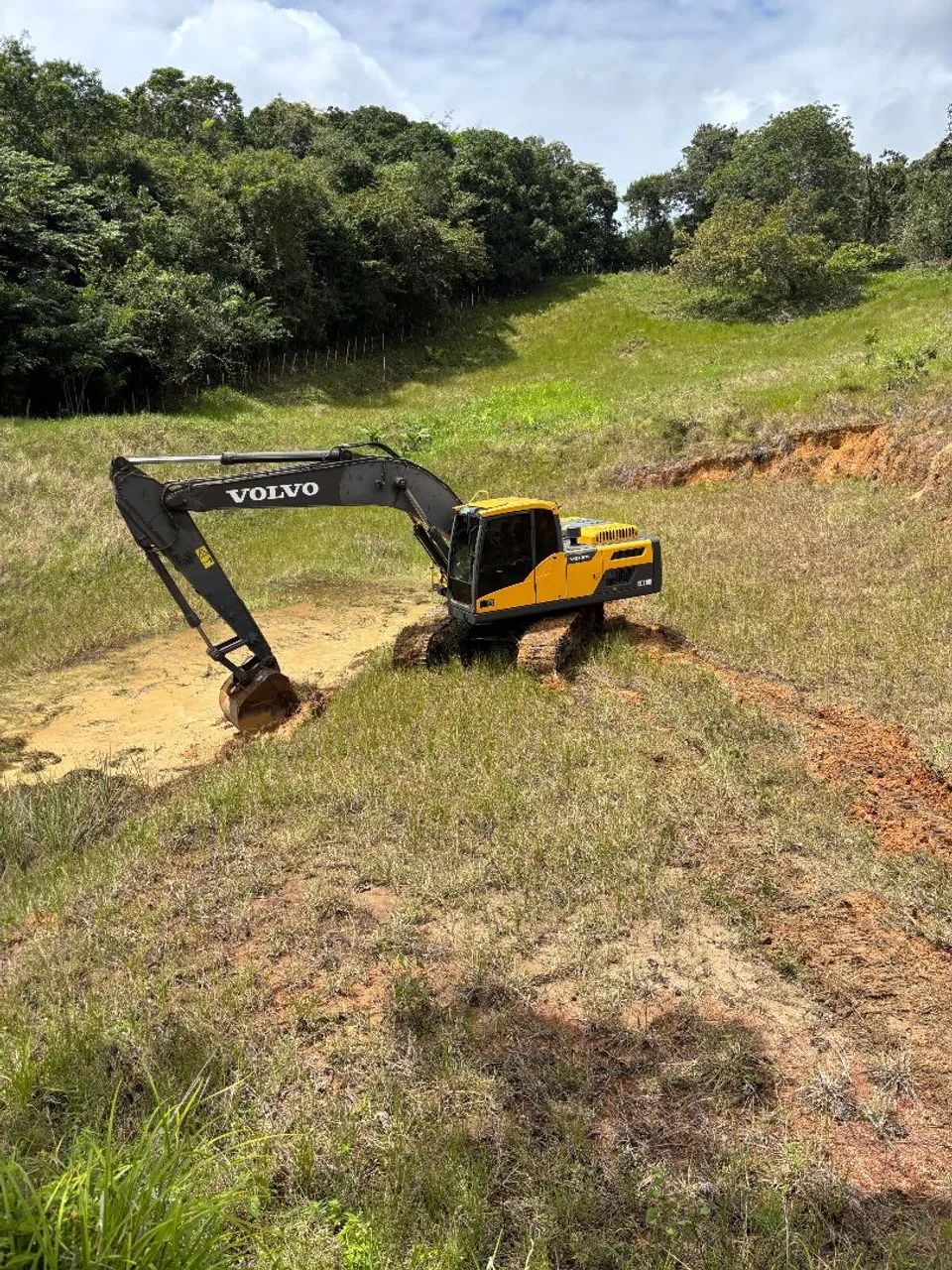 Aluguel de Escavadeira Volvo  - Foto 3