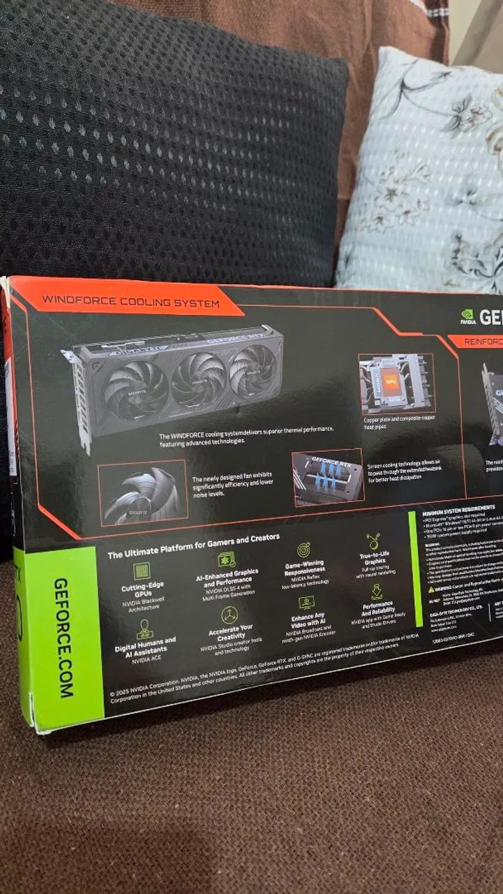 RTX 5070 Gigabyte Windforce OC SFF 12GB - Foto 4