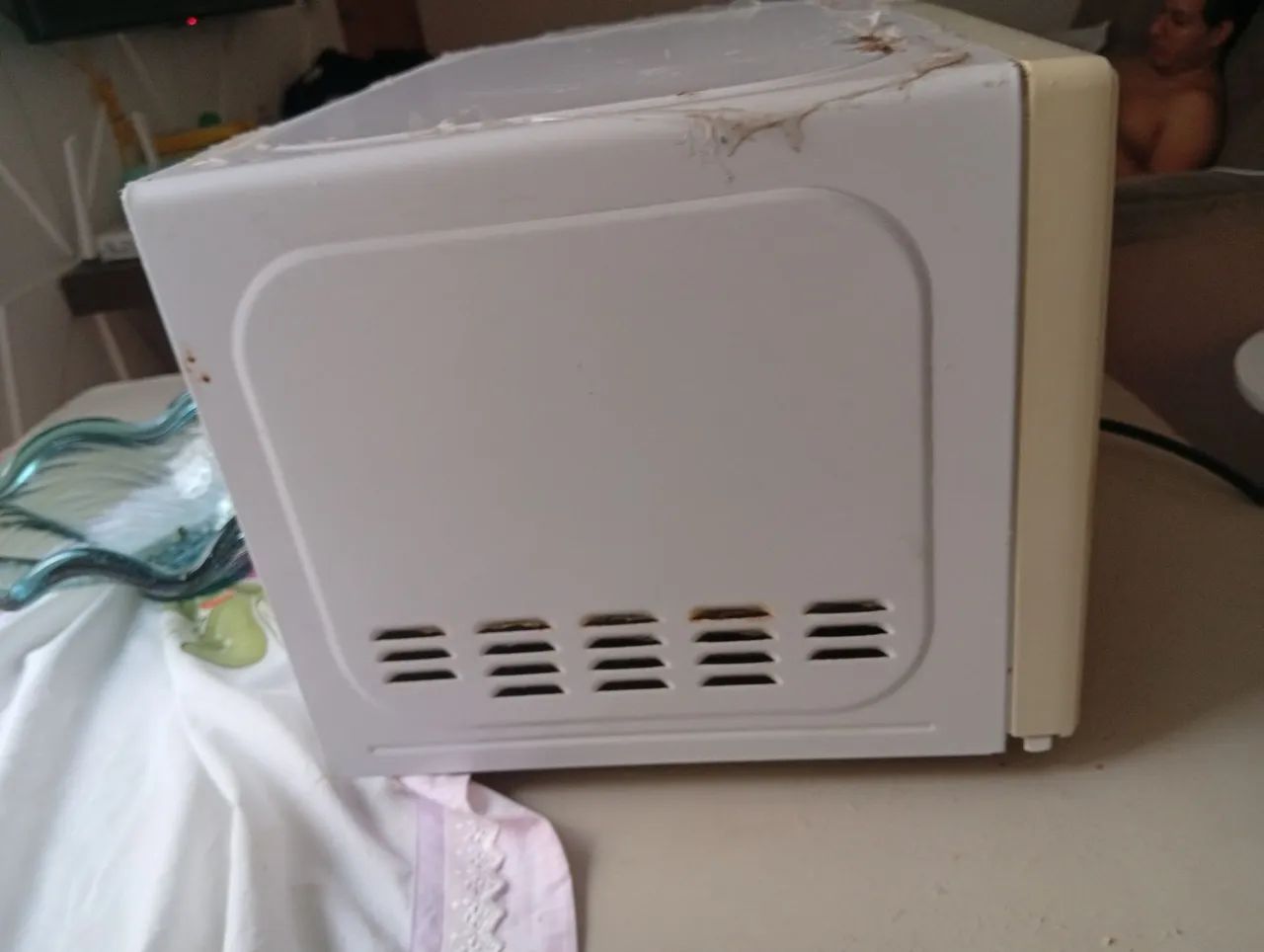 Microondas retirada de peças (funcionando perfeitamente) - Foto 3