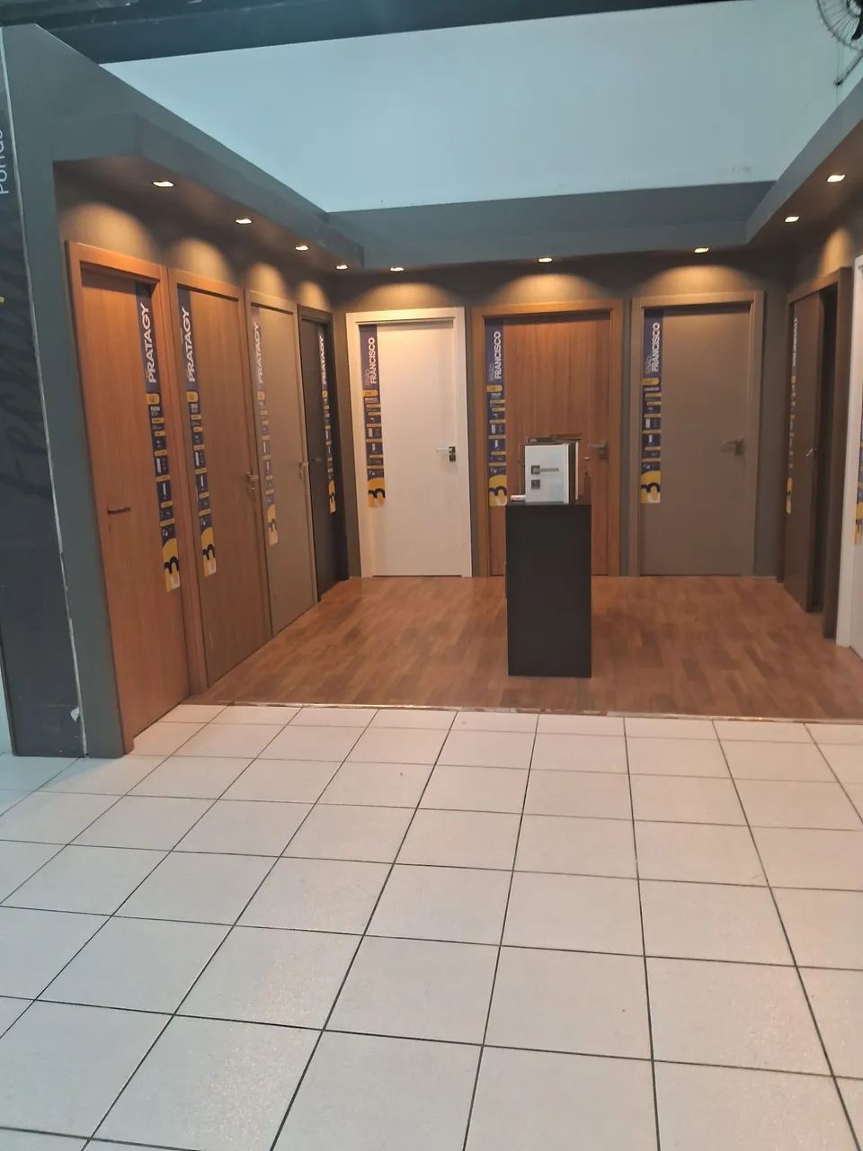 Instalação de portas valor 100 - Foto 2