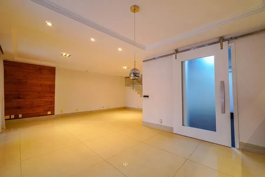 Casa 04 dormitórios com piscina e churrasqueira em Alphaville - Foto 3