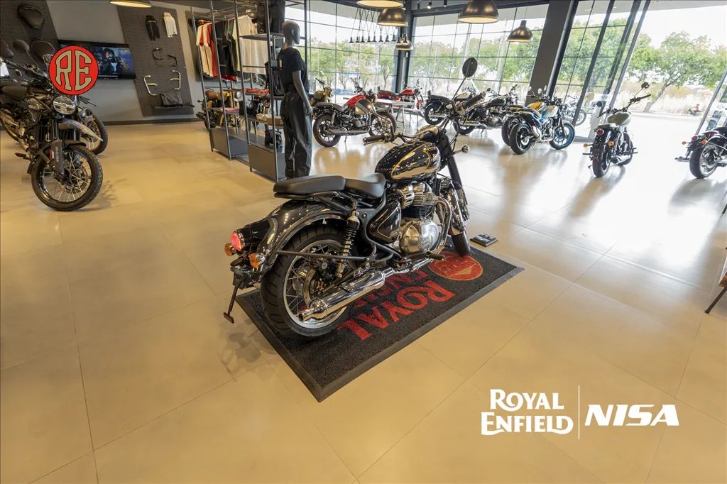 ROYAL ENFIELD CLASSIC 650 BLACK CHROME - Foto 5