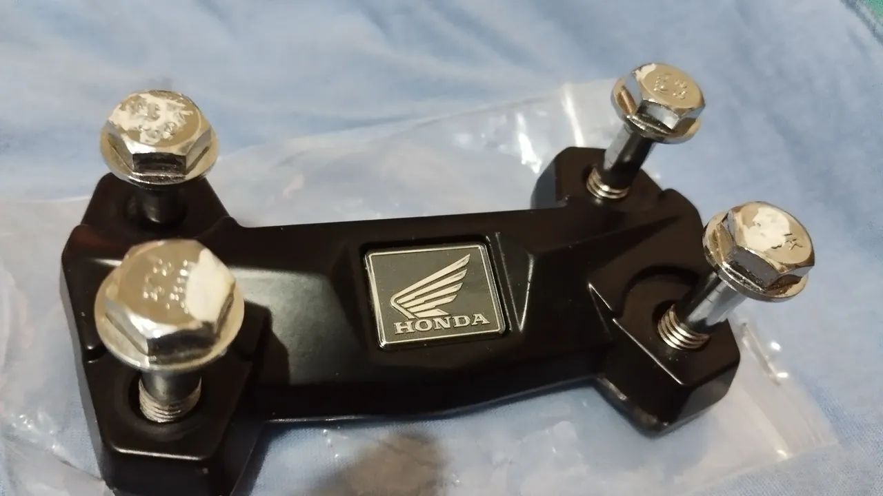 Tampa de guidão cb twister 250f 2022 NOVO original de fábrica Honda 