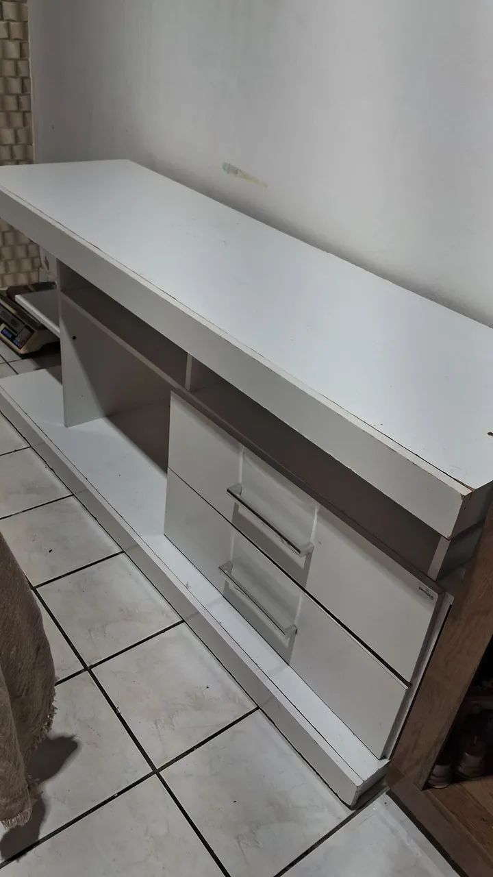 Vende- se um rack