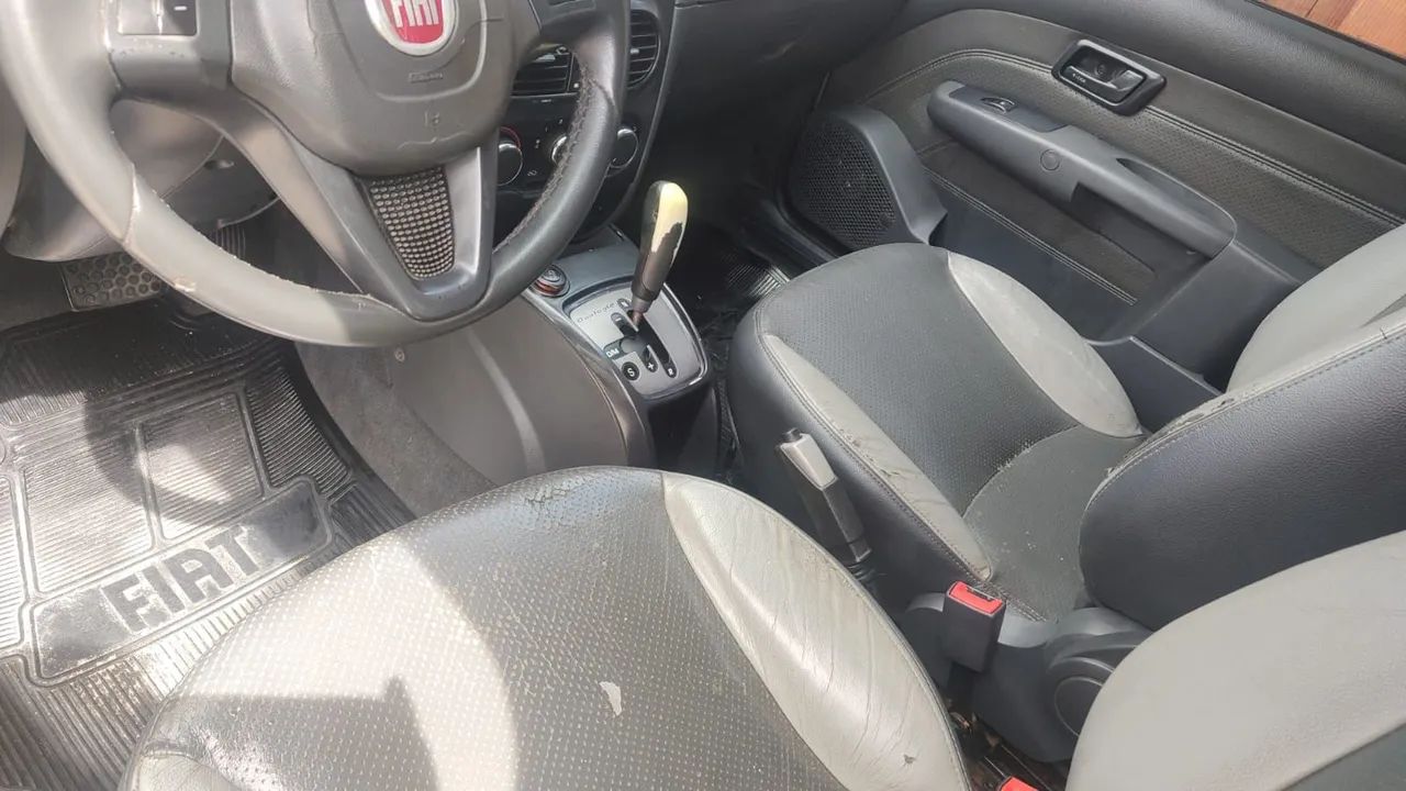 Fiat Strada Adventure1.8/ 1.8 Locker Flex CD 2013 - Foto 4