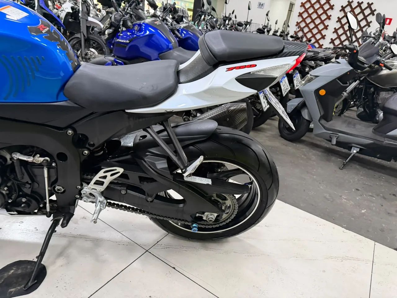 SUZUKI GSX R750 - Foto 3