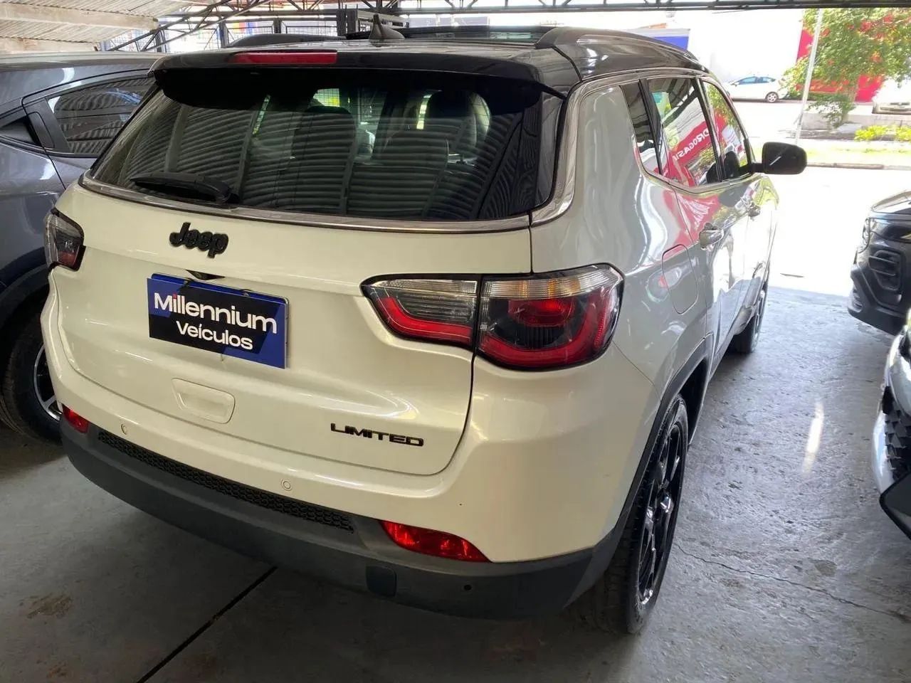 Jeep Compass Limited 2.0 4X2 Flex 16V Aut. 2017 - Foto 4