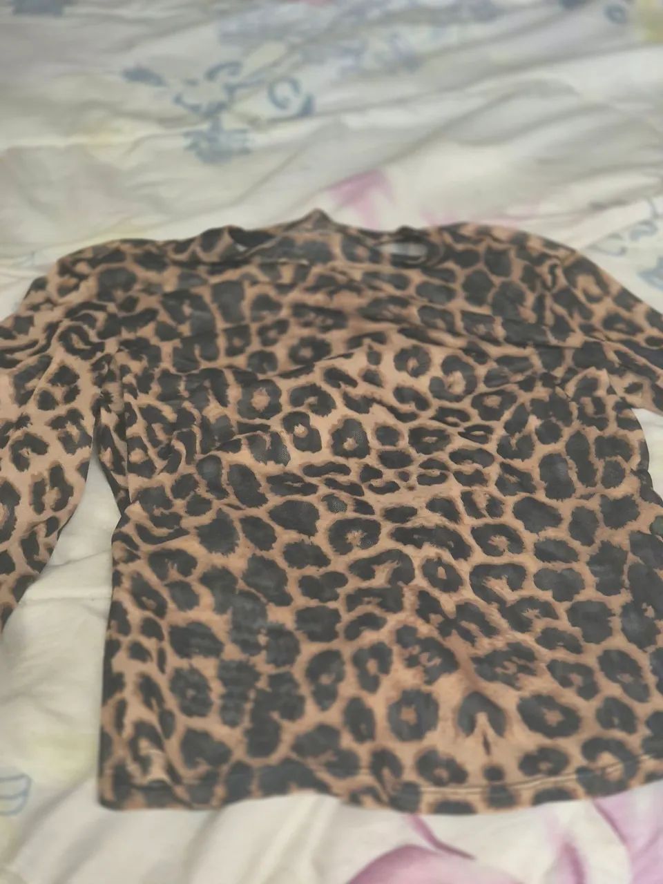 Blusas e macacão  - Foto 2