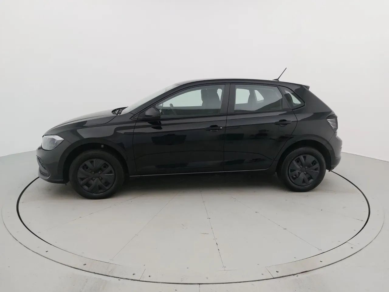 Volkswagen Polo Track 1.0 Flex 12V 5p, foto 2 de 18