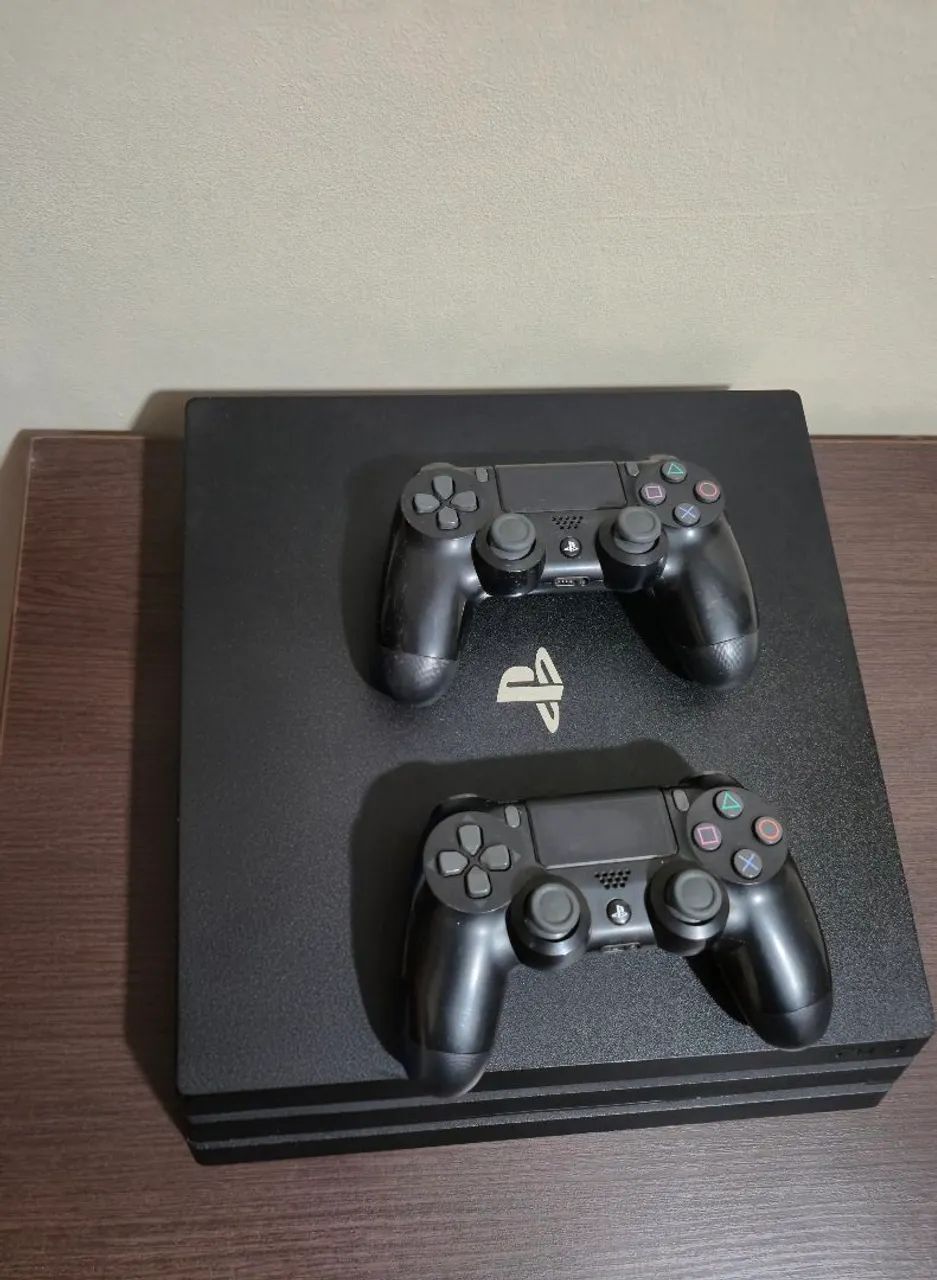 PS4 PRO 1TB - Foto 2