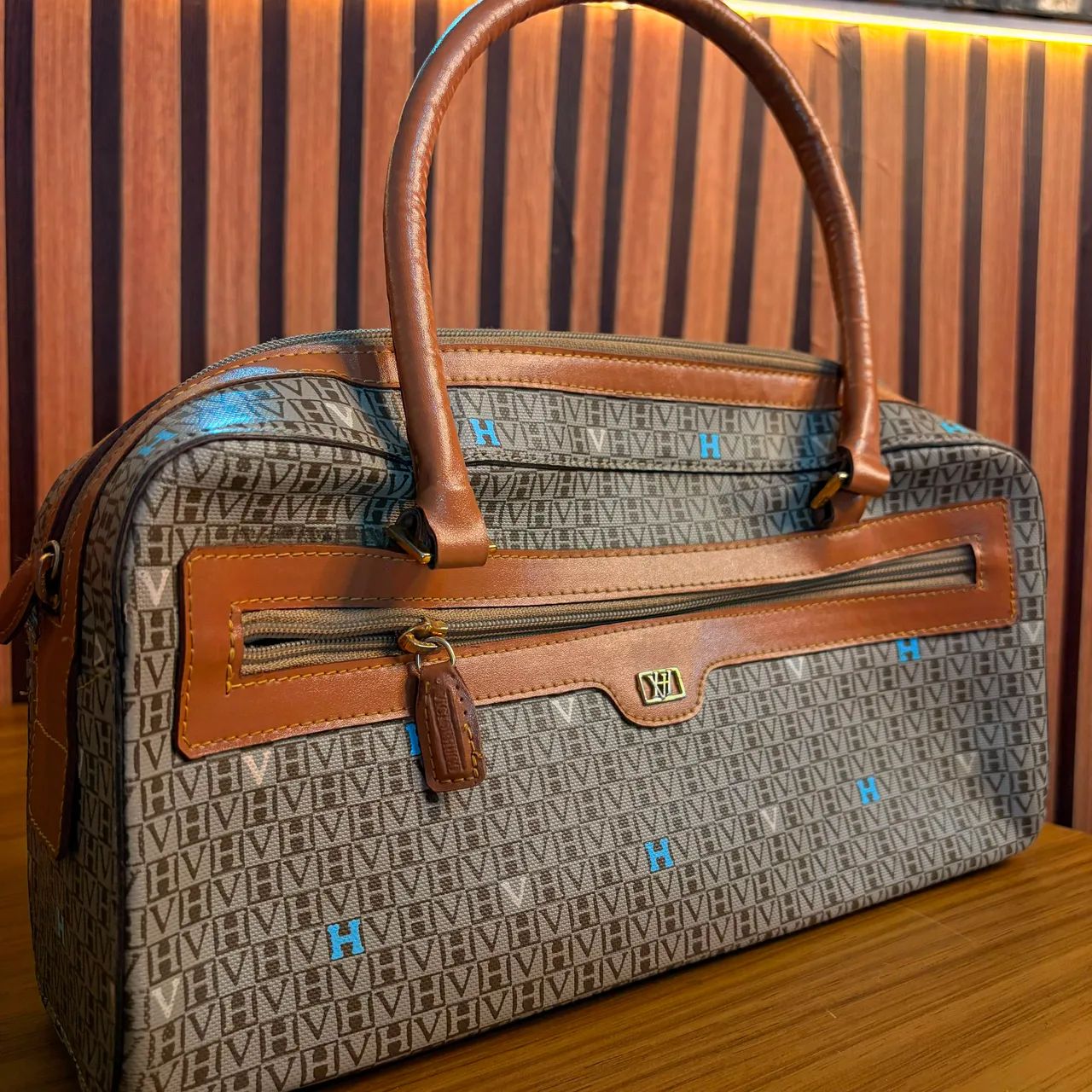 Bolsa Victor Hugo