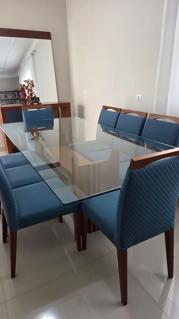 Mesa de Jantar - 8 cadeiras 