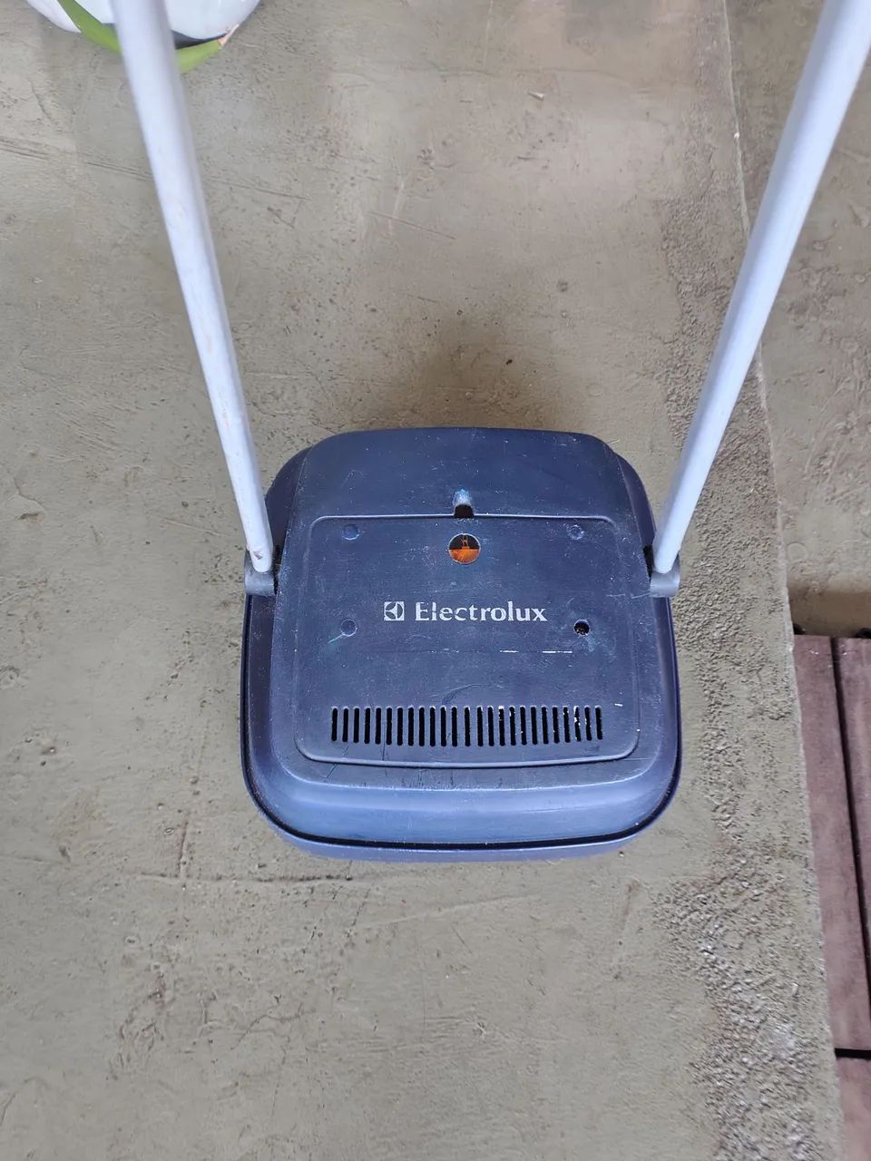 Enceradeira Eletrolux antiga 