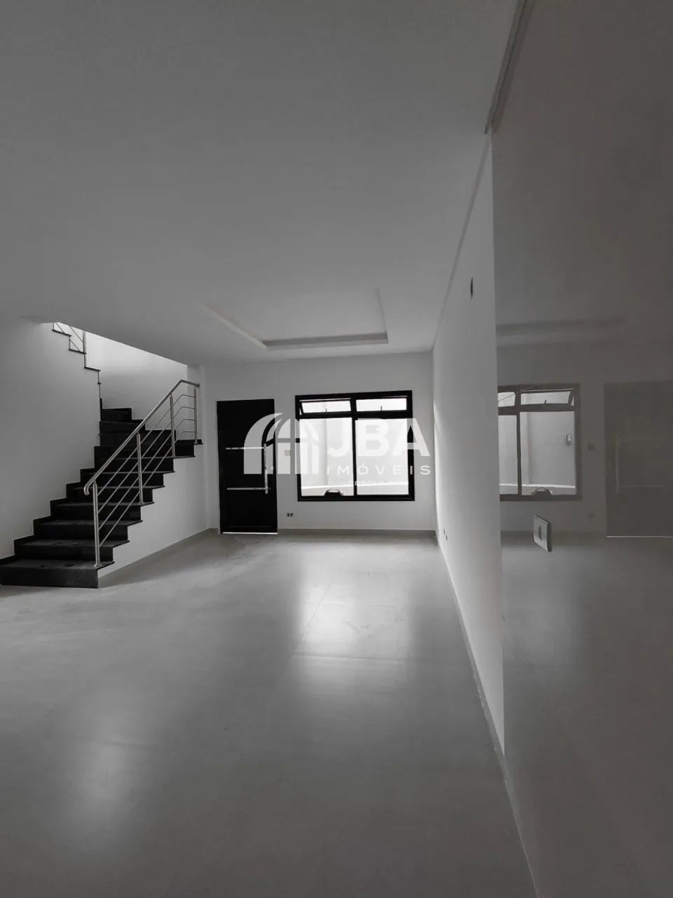 TRIPLEX COM 3 SUÍTE NOVO MUNDO