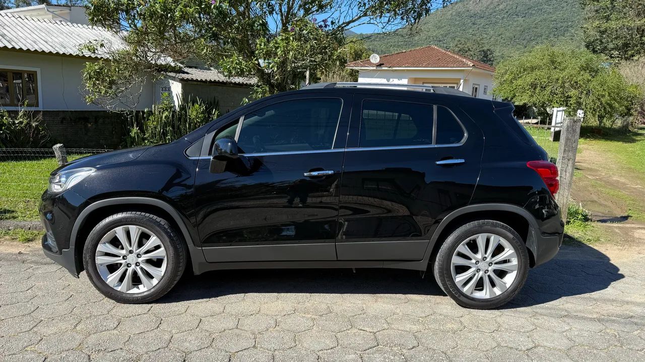 Chevrolet Tracker LTZ 1.4 Turbo 16V Flex 4X2 Aut. 2017 - Foto 2