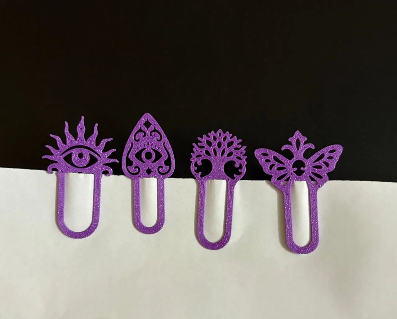 Kit Roxo com 8 Clipes de Papel Tema Gótico Clips - Foto 3