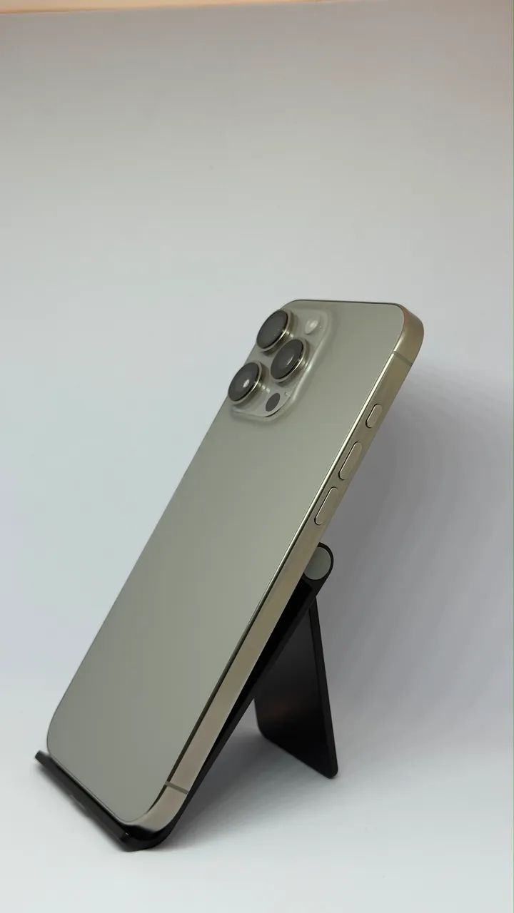 iPhone 16 Pro Max 256GB - Foto 3