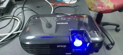 Projetor de vídeos Epson s10+ - Foto 2