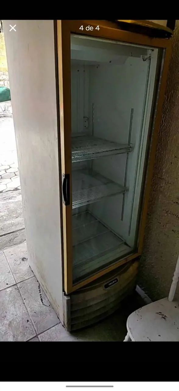 Expositora funciona mas não gela  - Foto 3