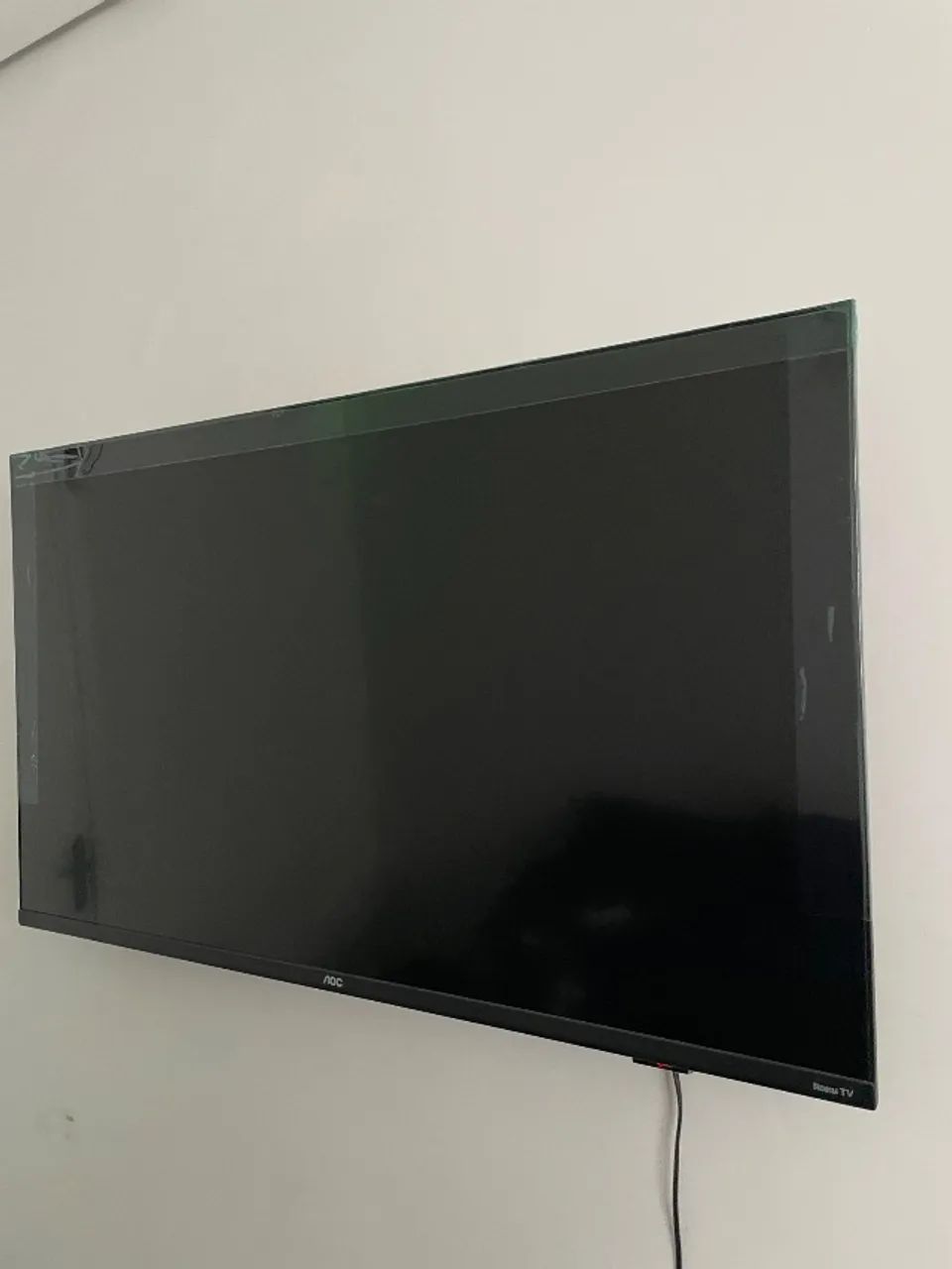 Vendo tv smart 43 polegadas LED /HDMI/USB/WIFI. Tv nova quase n uso  no plástico ainda de 