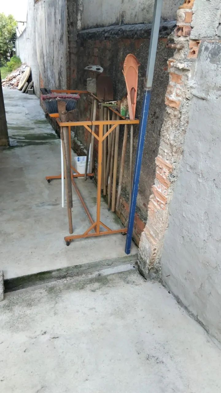 Expositor para Ferramentas, vassouras, enxadas. - Foto 2
