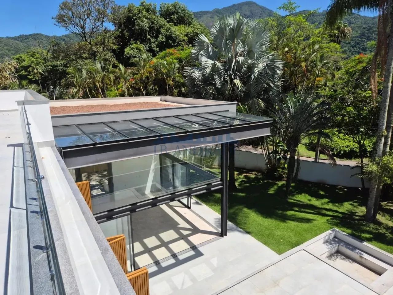 Mansão com 843m² em terreno de 1001m², vista Pedra da Gávea, 5 suites no Itanhangá - Foto 11
