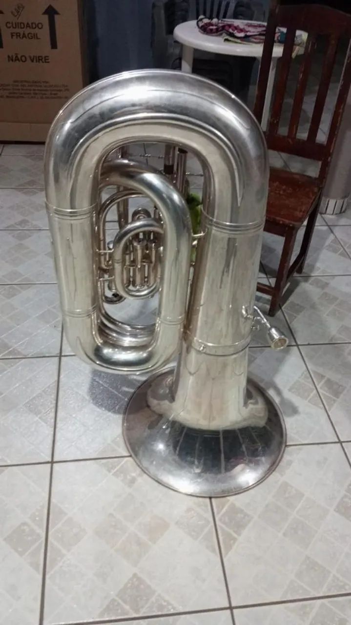 Tuba conn 24j no prata